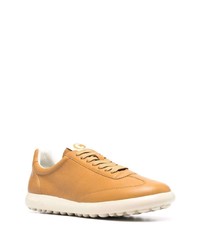 rotbraune Leder niedrige Sneakers von Camper