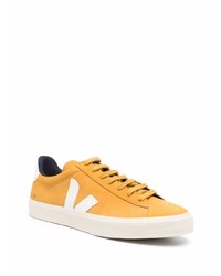 rotbraune Leder niedrige Sneakers von Veja