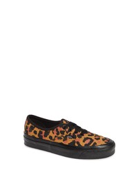 rotbraune niedrige Sneakers mit Leopardenmuster