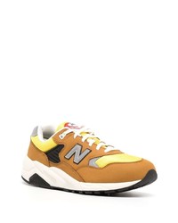 rotbraune niedrige Sneakers von New Balance