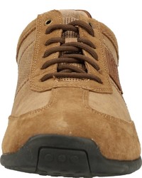 rotbraune niedrige Sneakers von camel active