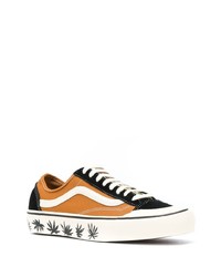 rotbraune niedrige Sneakers von Vans