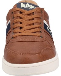 rotbraune niedrige Sneakers von Lee Cooper