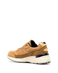 rotbraune niedrige Sneakers von New Balance