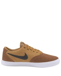 rotbraune niedrige Sneakers von Nike SB