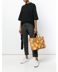 rotbraune Shopper Tasche aus Leder mit Blumenmuster von MCM