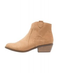 rotbraune Stiefeletten von Dorothy Perkins