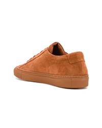 rotbraune Wildleder niedrige Sneakers von Common Projects