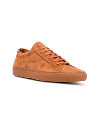 rotbraune Wildleder niedrige Sneakers von Common Projects