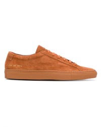 rotbraune Wildleder niedrige Sneakers von Common Projects