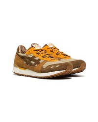 rotbraune Wildleder niedrige Sneakers von Asics