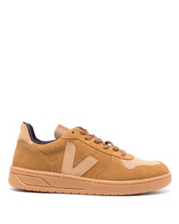 rotbraune Wildleder niedrige Sneakers von Veja