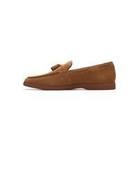 rotbraune Wildleder Slipper mit Quasten von Clarks