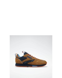 rotbraune Wildleder Sportschuhe von Reebok Classic