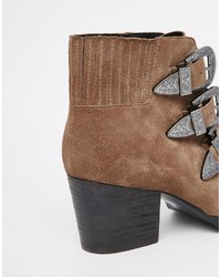 rotbraune Wildleder Stiefeletten von Asos