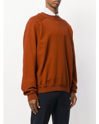 rotbrauner Pullover mit einem Rundhalsausschnitt von Haider Ackermann