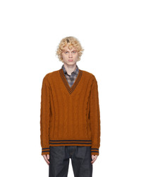 rotbrauner Pullover mit einem V-Ausschnitt von Dries Van Noten