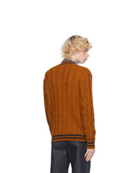 rotbrauner Pullover mit einem V-Ausschnitt von Dries Van Noten