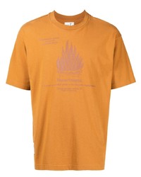 rotbraunes bedrucktes T-Shirt mit einem Rundhalsausschnitt von Chocoolate