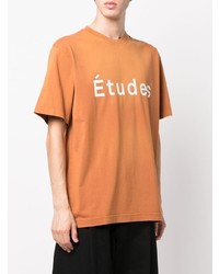 rotbraunes bedrucktes T-Shirt mit einem Rundhalsausschnitt von Études