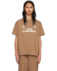 rotbraunes bedrucktes T-Shirt mit einem Rundhalsausschnitt von Li-Ning