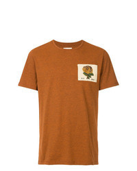 rotbraunes besticktes T-Shirt mit einem Rundhalsausschnitt