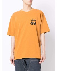 rotbraunes T-Shirt mit einem Rundhalsausschnitt von Stussy