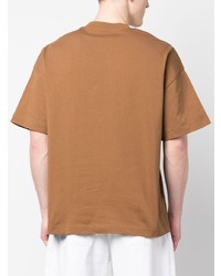 rotbraunes T-Shirt mit einem Rundhalsausschnitt von Carhartt WIP
