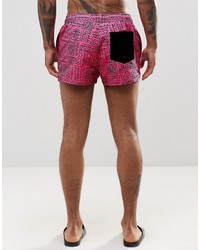 rote Badeshorts mit geometrischem Muster von Asos