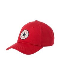 rote Baseballkappe von Converse