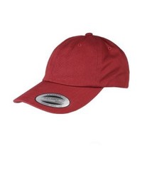 rote Baseballkappe von Flexfit
