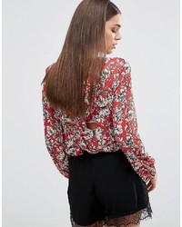 rote bedruckte Bluse von TFNC