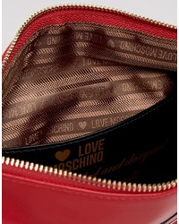 rote bedruckte Clutch von Love Moschino