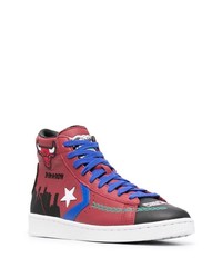 rote bedruckte hohe Sneakers aus Leder von Converse