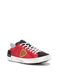 rote bedruckte Leder niedrige Sneakers von Philippe Model Paris