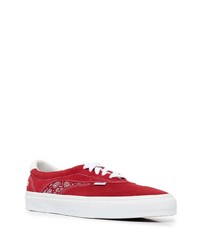 rote bedruckte niedrige Sneakers von Vans