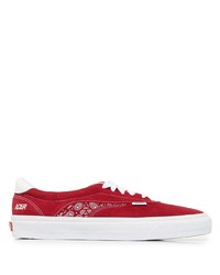 rote bedruckte niedrige Sneakers von Vans