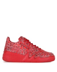 rote bedruckte Satin niedrige Sneakers