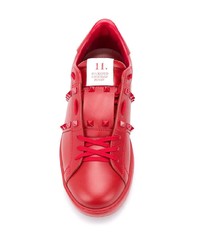 rote beschlagene Leder niedrige Sneakers von Valentino Garavani