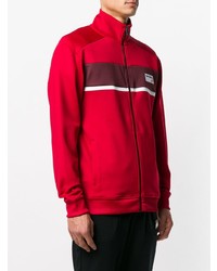 rote Bomberjacke von New Balance