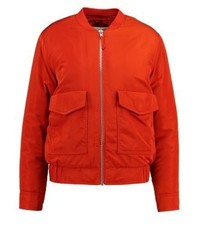 rote Bomberjacke von Modström