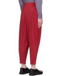 rote Chinohose von Homme Plissé Issey Miyake