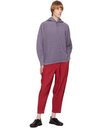 rote Chinohose von Homme Plissé Issey Miyake