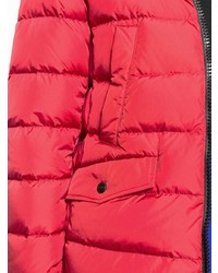 rote Daunenjacke von Herno