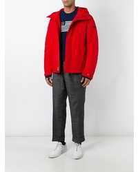 rote Daunenjacke von Woolrich