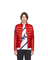 rote Daunenjacke von Moncler