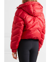 rote Daunenjacke von Perfect Moment