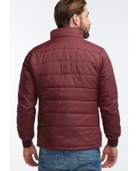 rote Daunenjacke von Petrol Industries