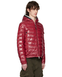 rote Daunenjacke von Moncler