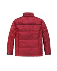 rote Daunenjacke von REDPOINT